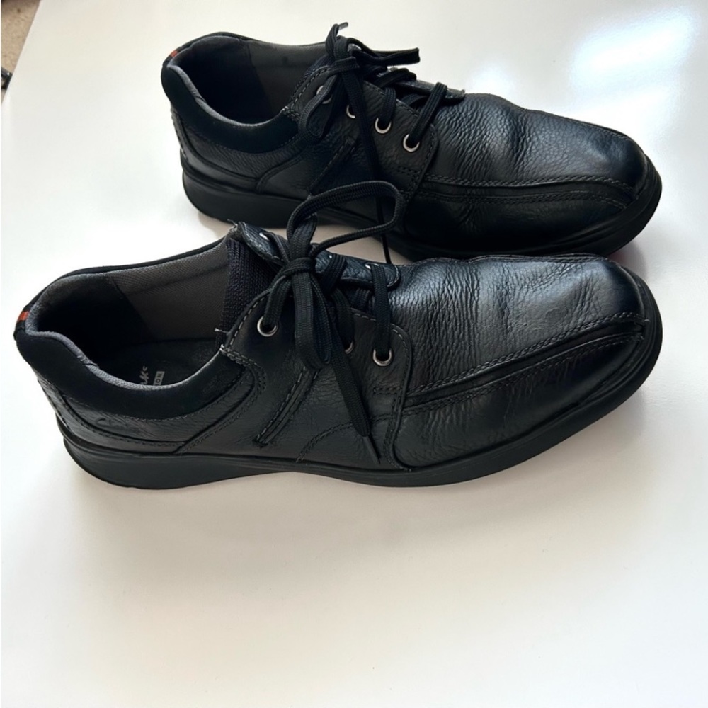 Clark’s Men’s Black Leather Oxford Shoes - Picture 3 of 10